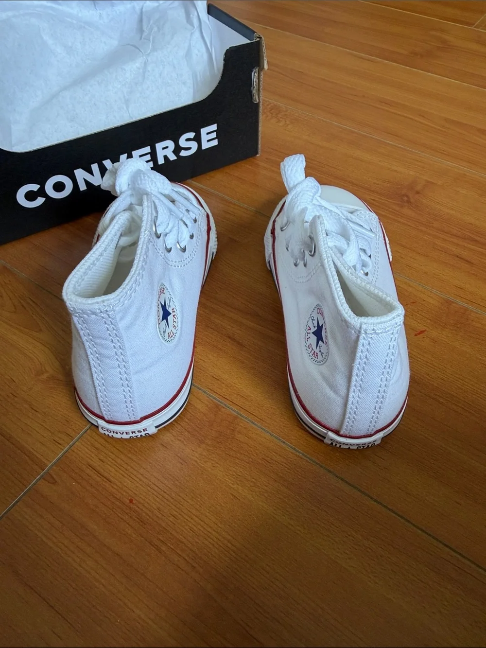 NWT Converse White Hightop Infant 7 US